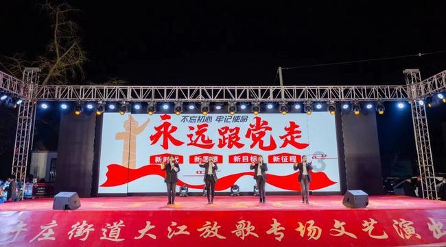 追风压弯，国产准公升级四缸跑车赛800，52999元香不香？